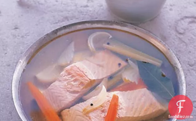 चुकंदर के स्वाद के साथ पका हुआ सामन