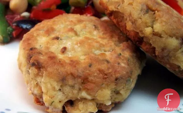 चिली-लाइम सॉस के साथ थाई ग्रिल्ड फिश का समय