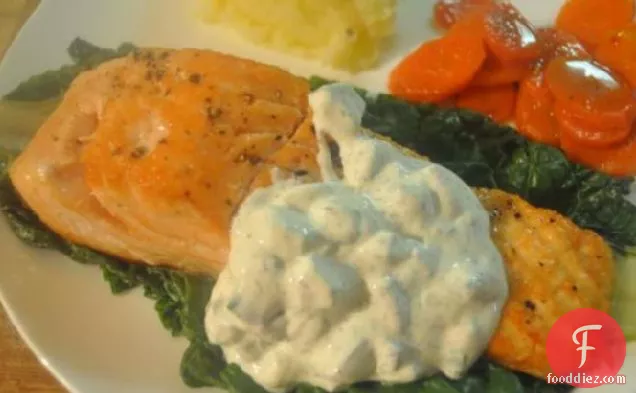 Grilled Salmon With Tangy Cucumber Sauce
