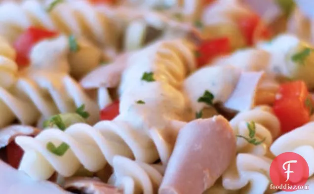 Creamy Pasta Salad With Tuna and Vegetables (Low Fat)