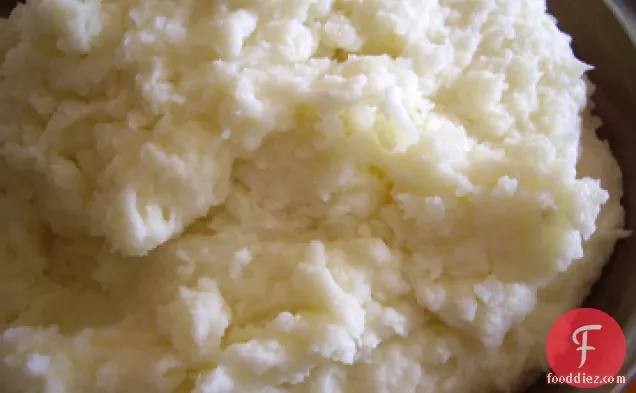 Light and Silky Mashed Potatoes
