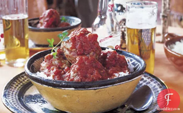 Meatballs in Tomato-Serrano Chile Sauce