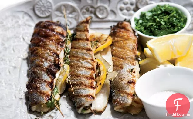 लेमन-स्टफ्ड ग्रिल्ड ब्रांज़िनो