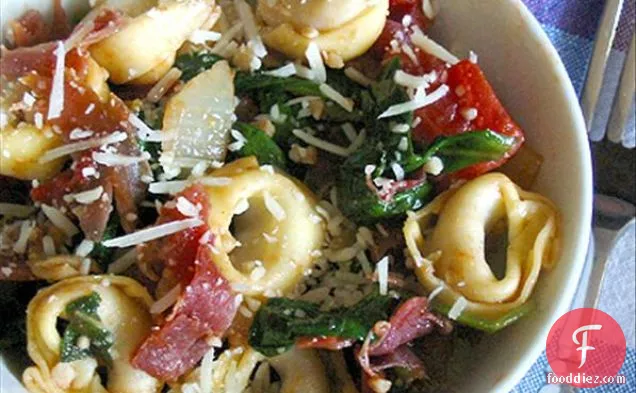 सर्ड स्कैलप तरबूज सलाद डब्ल्यू / स्पार्कलिंग मिंट विनैग्रेट