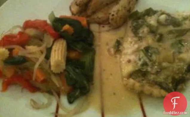 थाई आलू वेजेज के साथ नारियल, चूना और मिर्च बेक्ड फिश