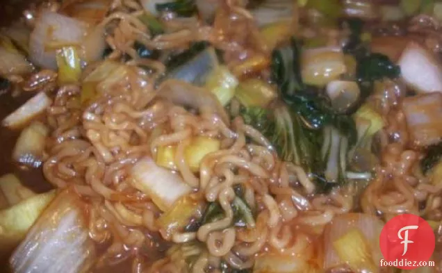 Mightyro's Bok Choy-Leek-Noodle Stir Fry