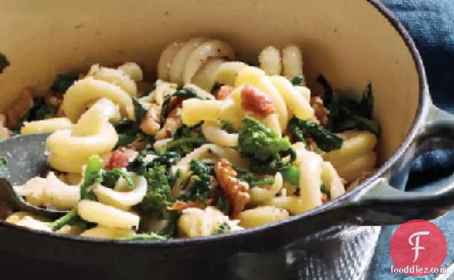 One-Pot Pasta with Broccoli Rabe and Bacon