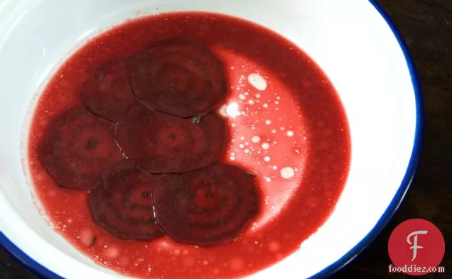 पौष्टिक मोती जौ और चुकंदर का सलाद