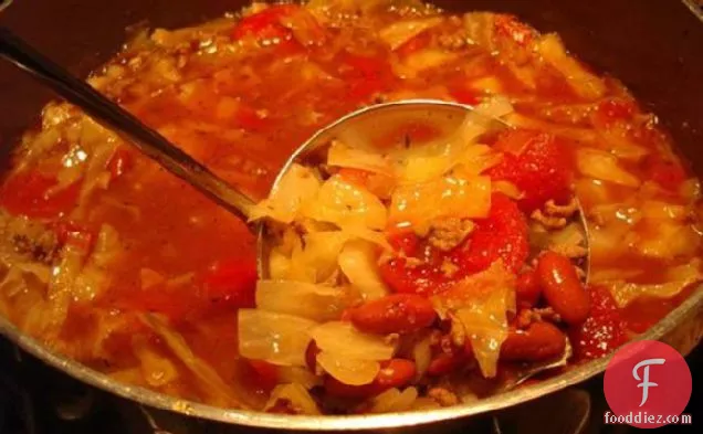 देशी बीन, बीफ और गोभी का सूप