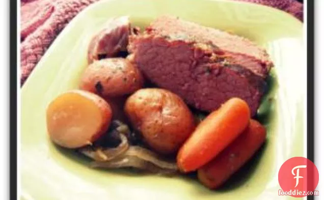 Crock Pot Apple and Brown Sugar Corned Beef