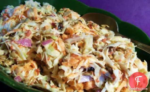 Coleslaw With Raisins and Sunflower Nuts