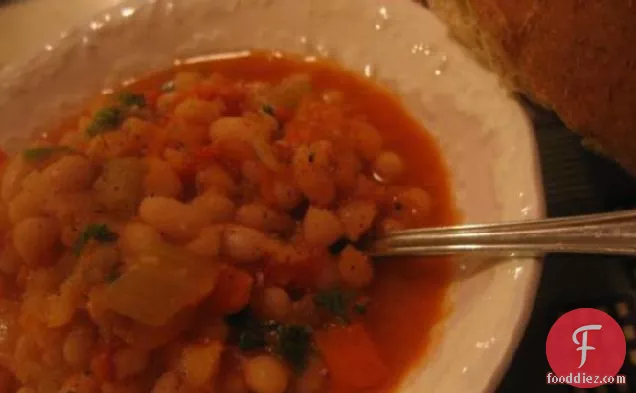 सफेद बीन और लहसुन स्टू