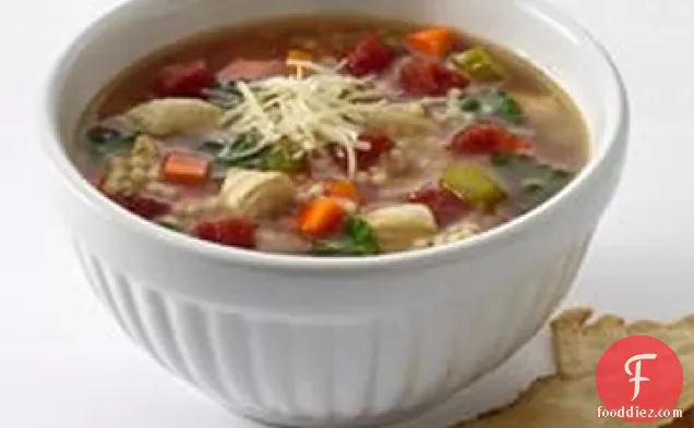 चियारेलो का चिकन और पास्टिना सूप