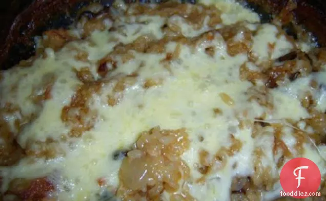 Quick and Easy One-Bowl Cheesy Onion Rice Bake