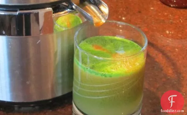 Kale Carrot and Apple Calcium Booster Juice for Juicer