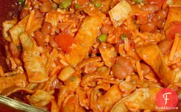 मसालेदार मैक्सिकन सलाद (कच्चे विकल्प के साथ शाकाहारी)