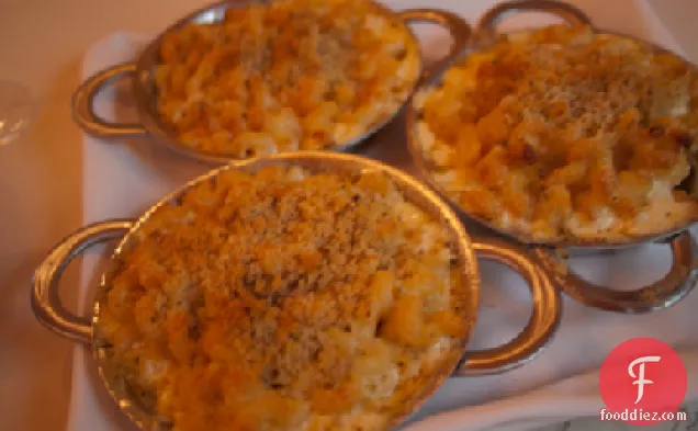 सब्जियों और पनीर के साथ मकारोनी