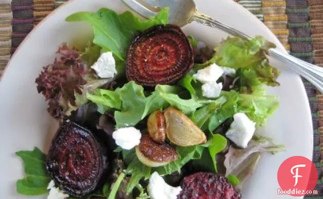 Mixed Greens with Roasted Beets and Garlic