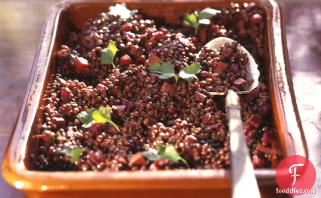 फ्रेंच हरी दाल गाजर और बीट्स के साथ भुना हुआ