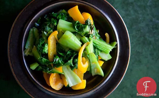 Baby Bok Choy With Yellow Bell Peppers