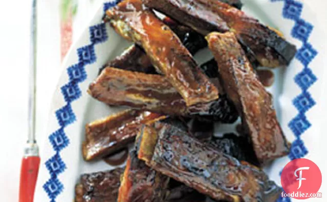 चेरी कोला शीशे का आवरण के साथ ग्रील्ड स्पैरिब