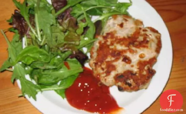 त्वरित और आसान उबला हुआ टर्की बर्गर