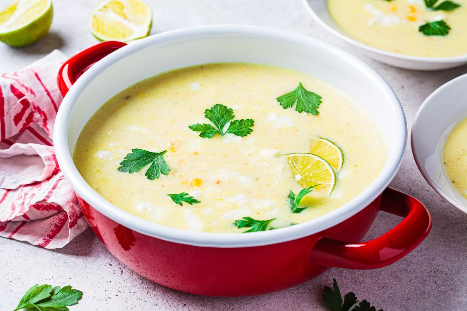 15 स्वादिष्ट चीजें जो आपको दिसंबर में खानी चाहिए